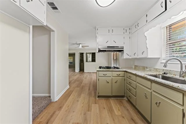 Photo of 1813 King Cole Drive