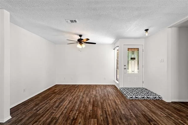 Photo of 629 Bur Oak Drive