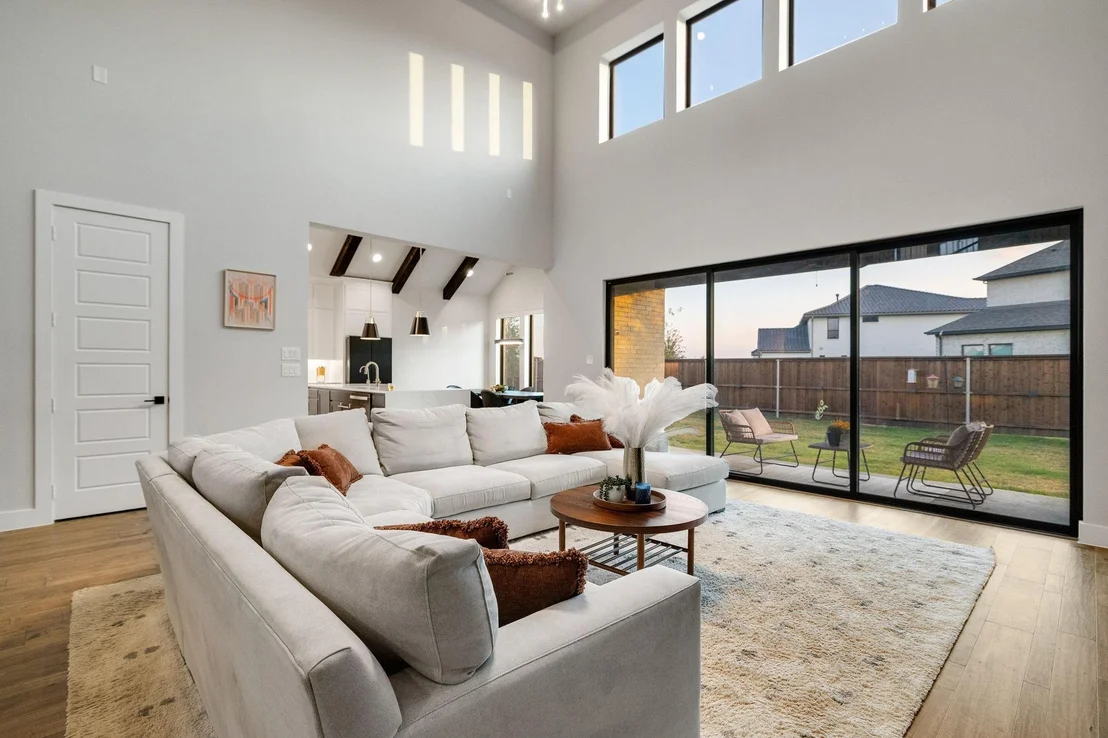 Photo of 2421 Heathrow Lane