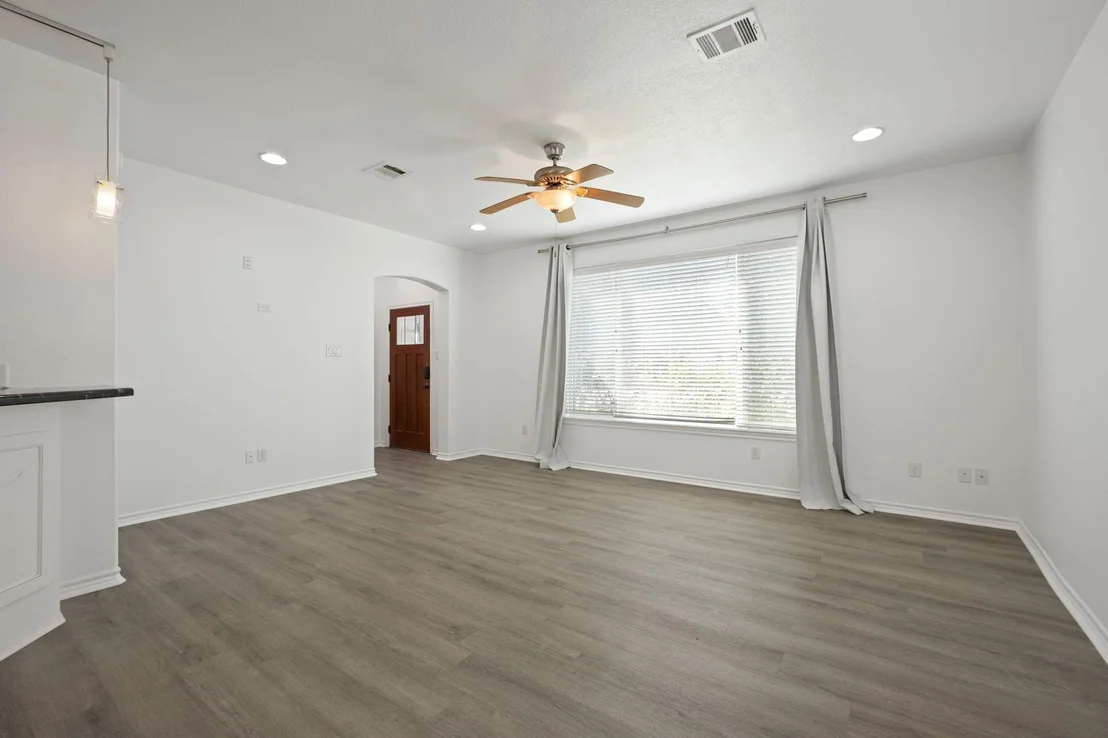 Photo of 2307 Carisbrooke Loop