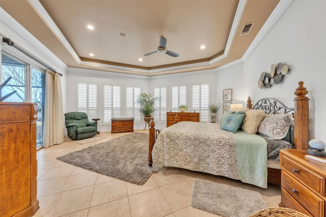 Photo of 2400 Vineyard Drive
