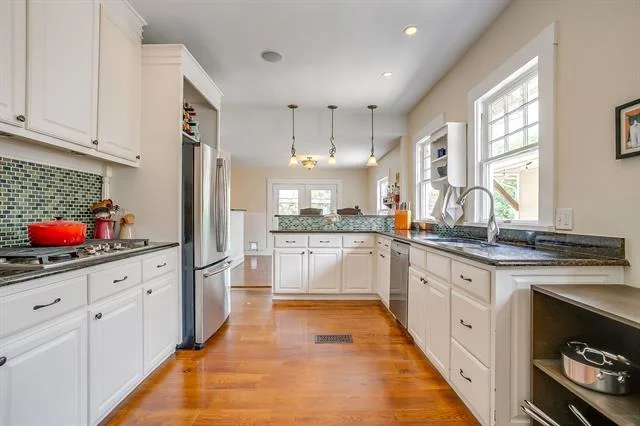 Photo of 2012 Fairmount Avenue