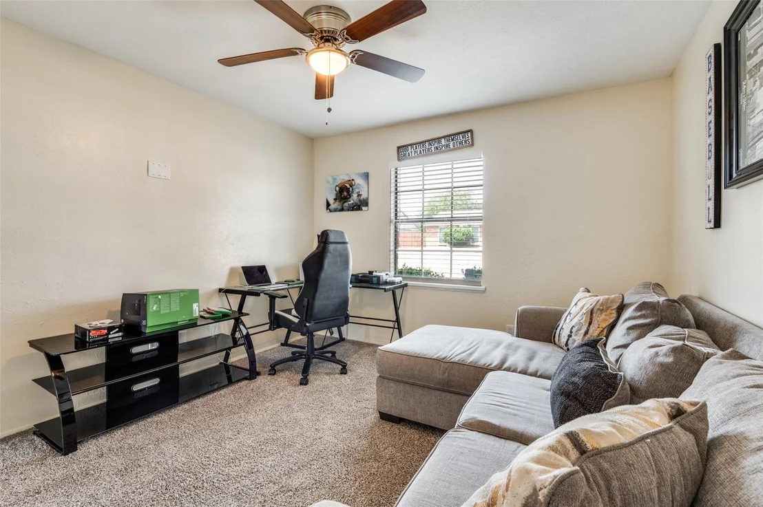 Photo of 10222 Red Maple Drive