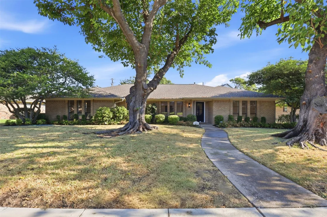 Photo of 1905 Midcrest Drive