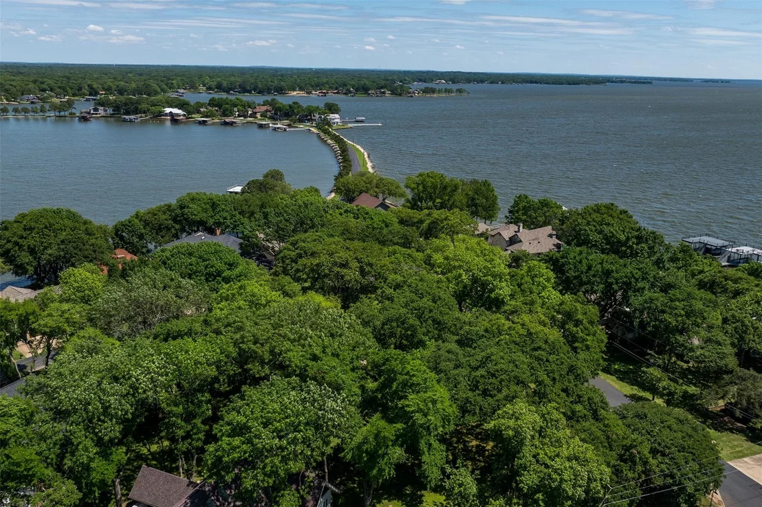 Photo of 697 Enchanted Isles Drive