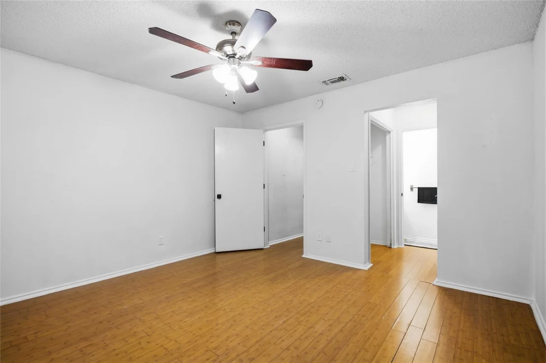 Photo of 2022 Minnie Drive