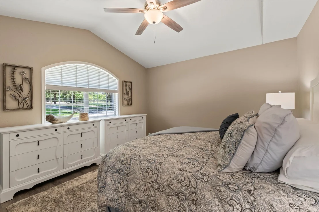 Photo of 1301 Oak Hill Drive
