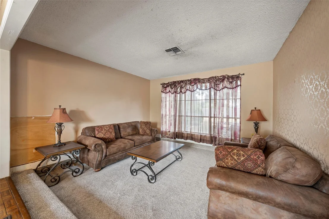 Photo of 1815 Mahalia Drive