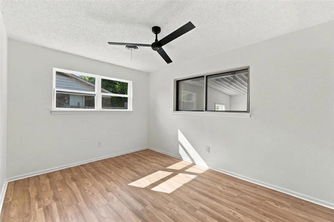 Photo of 1720 Mountainview Drive