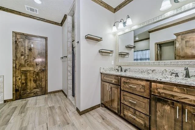 Photo of 14700 Della Lane