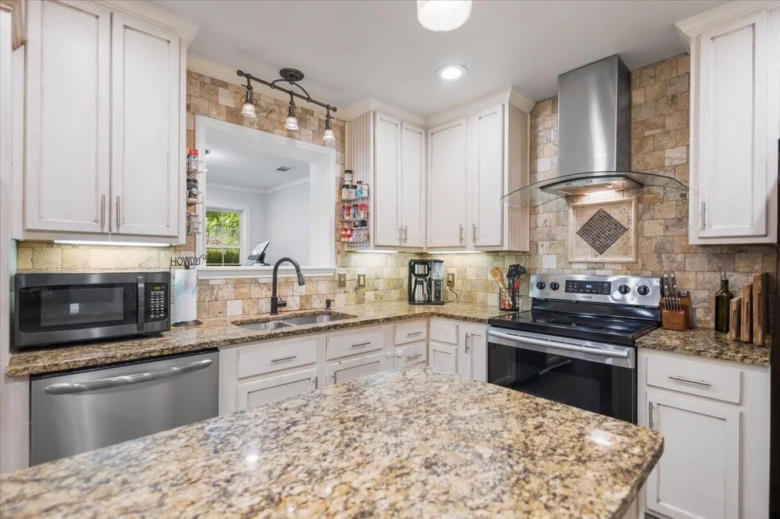 Photo of 1327 BRIDLE PATH Lane