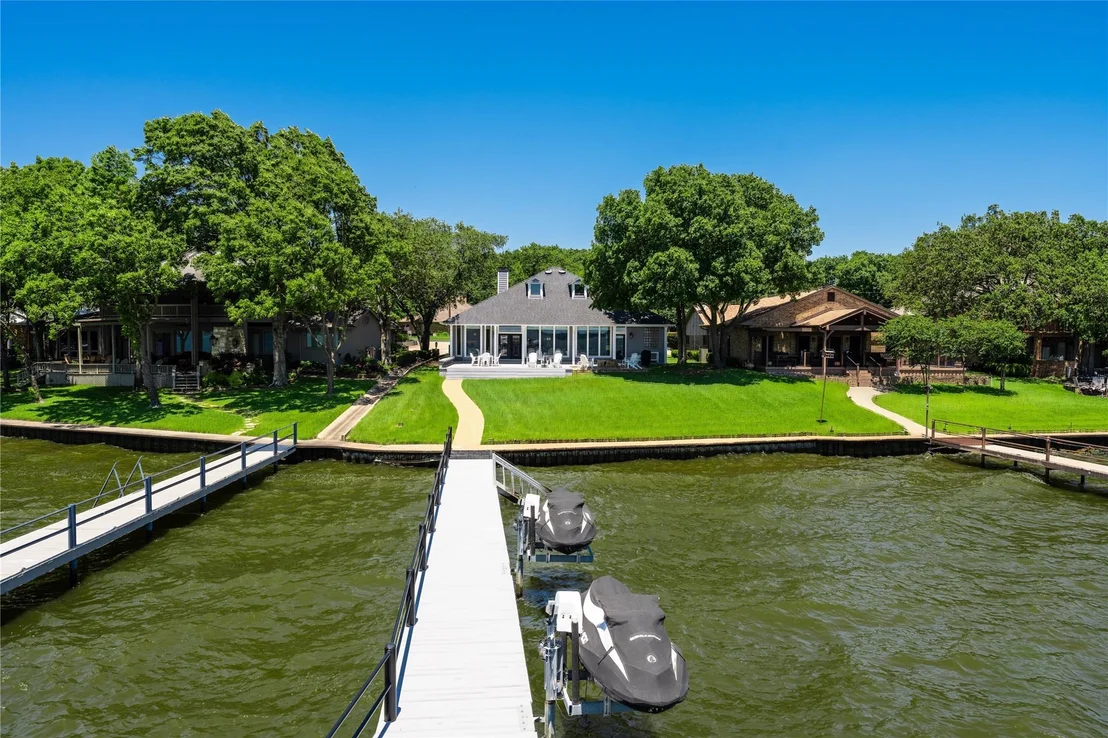 Photo of 684 Enchanted Isles Drive