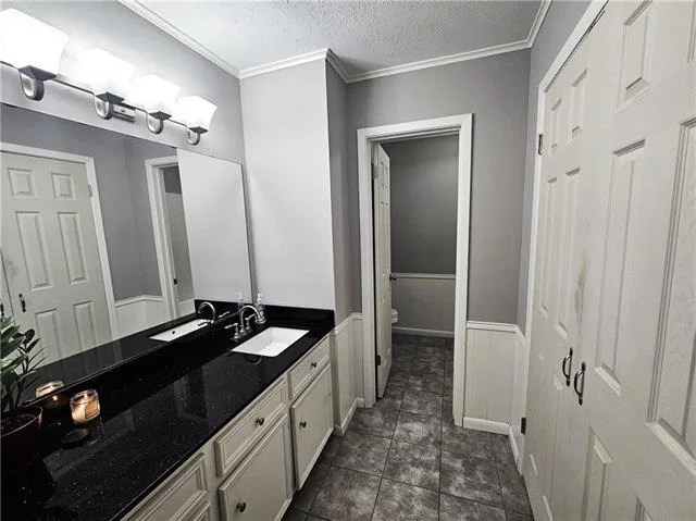 Photo of 804 Crestline Drive