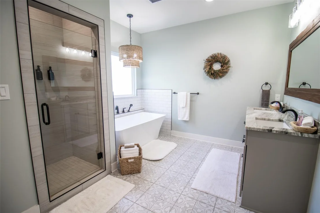 Photo of 449 Lakeview Circle