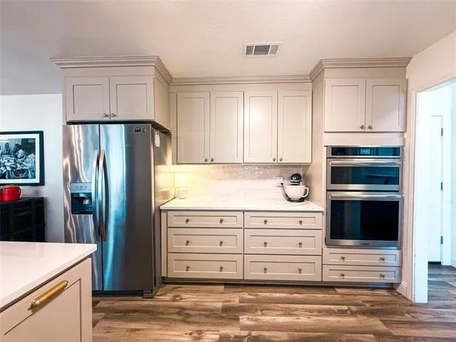 Photo of 1033 Royal Lane