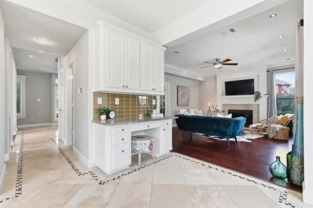 Photo of 1048 Basilwood Drive