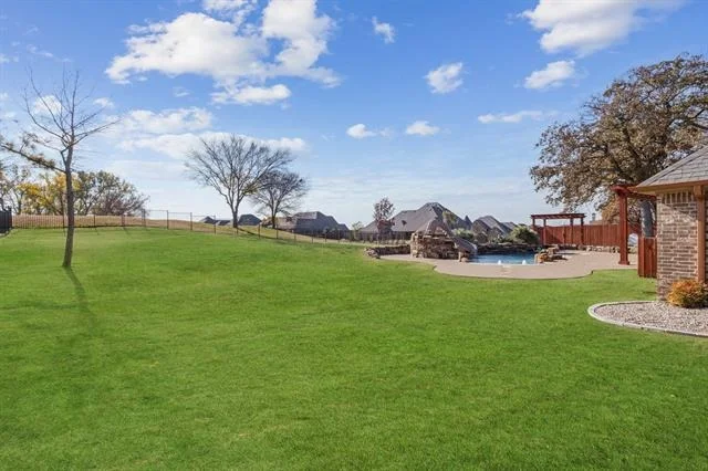 Photo of 5829 Lakeside Drive