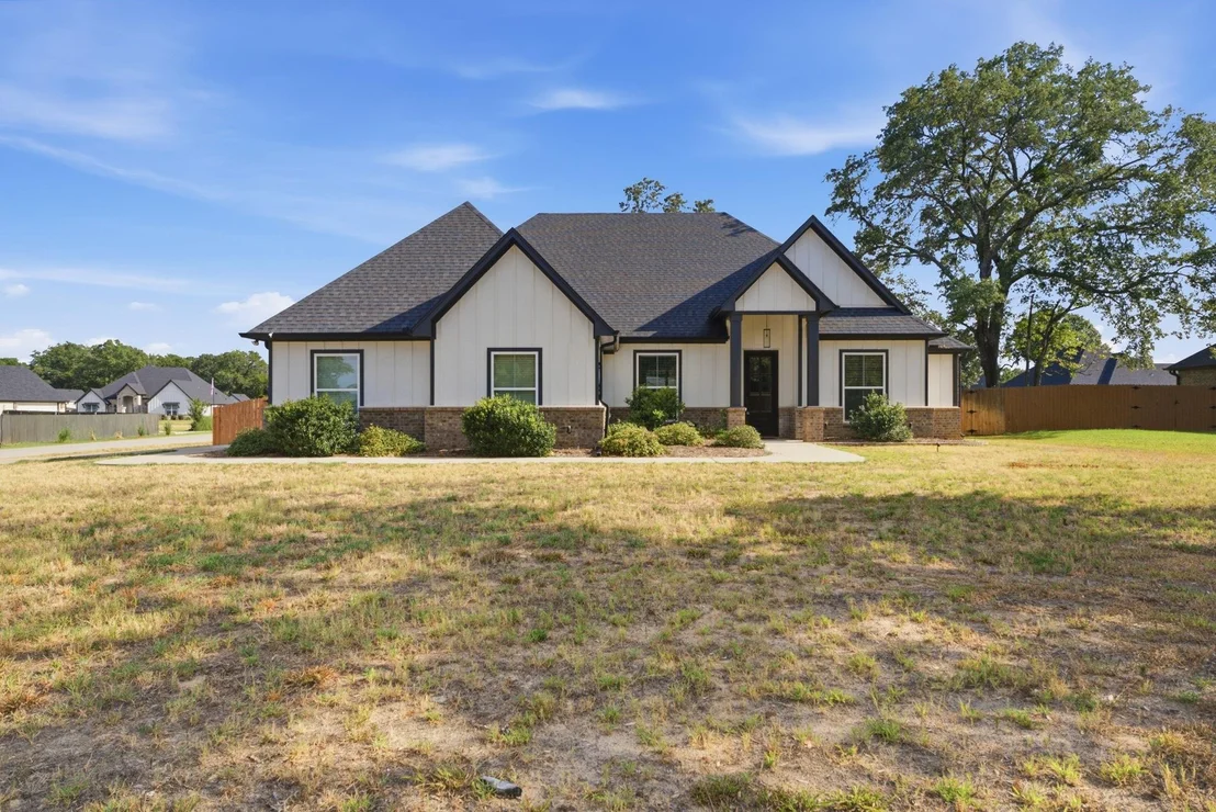 Photo of 158 Forest View Drive