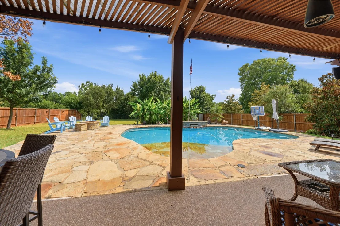Photo of 1003 Killian Drive