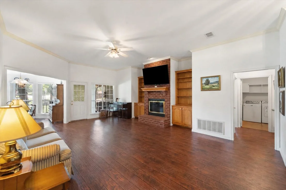 Photo of 280 Shadow Oaks Drive