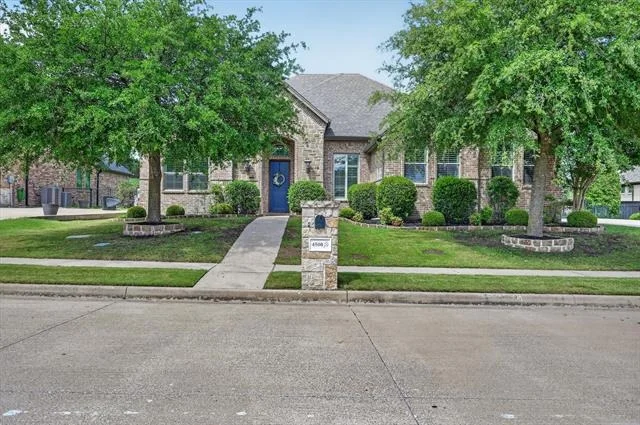 Photo of 4500 Knoll Ridge Drive
