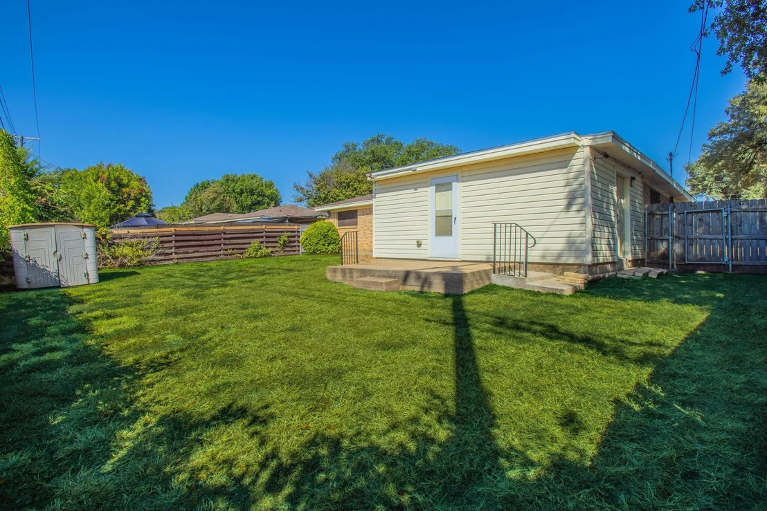 Photo of 5406 Hawthorne Drive