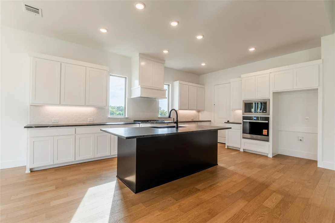 Photo of 10021 Cresent Drive