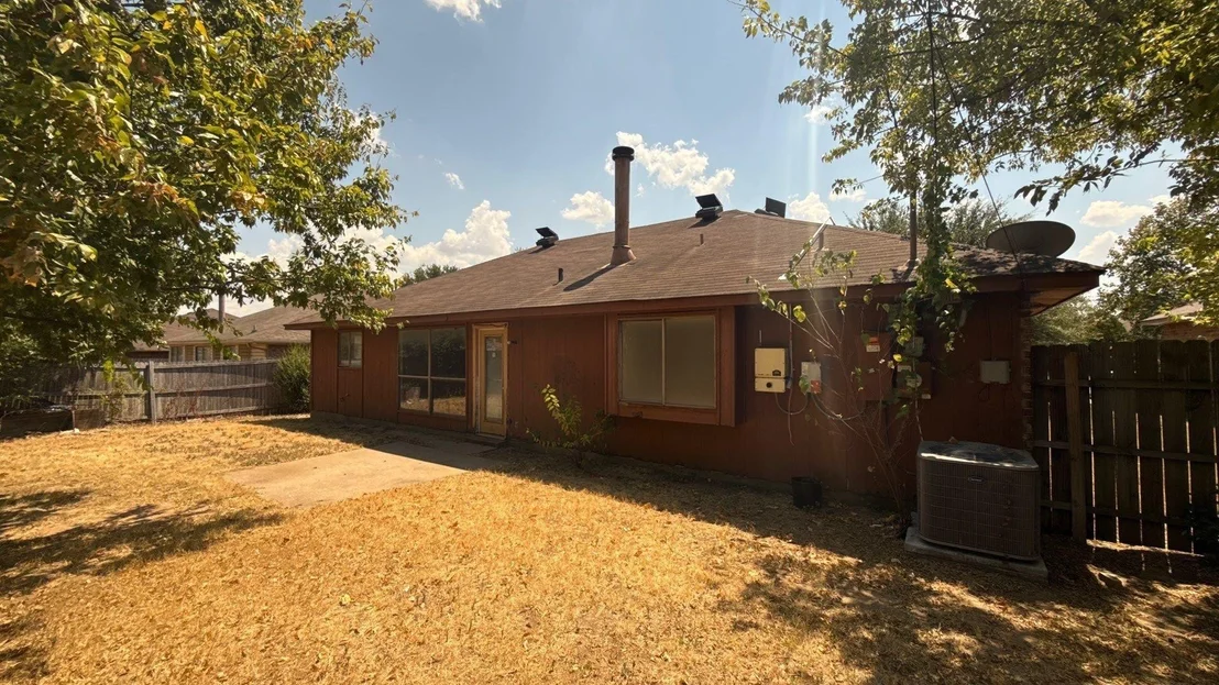 Photo of 914 Larue Drive