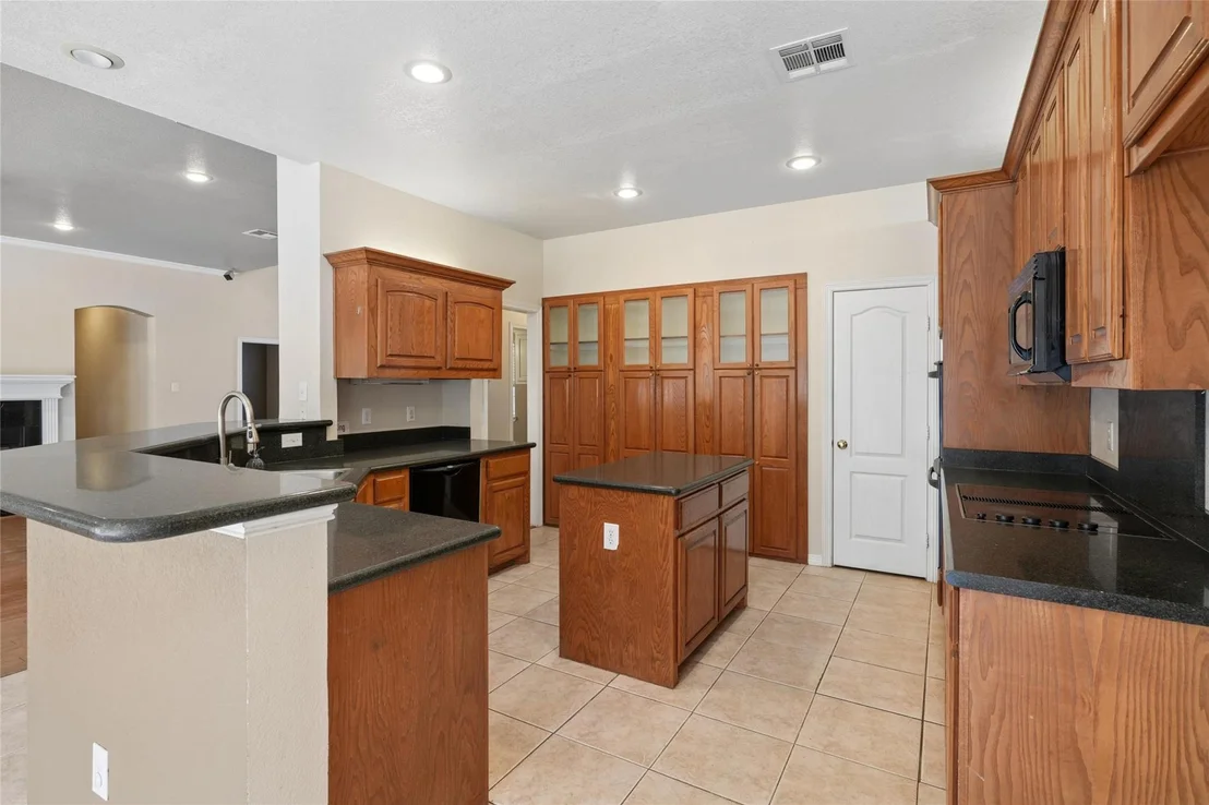 Photo of 43192 Fringewood Drive