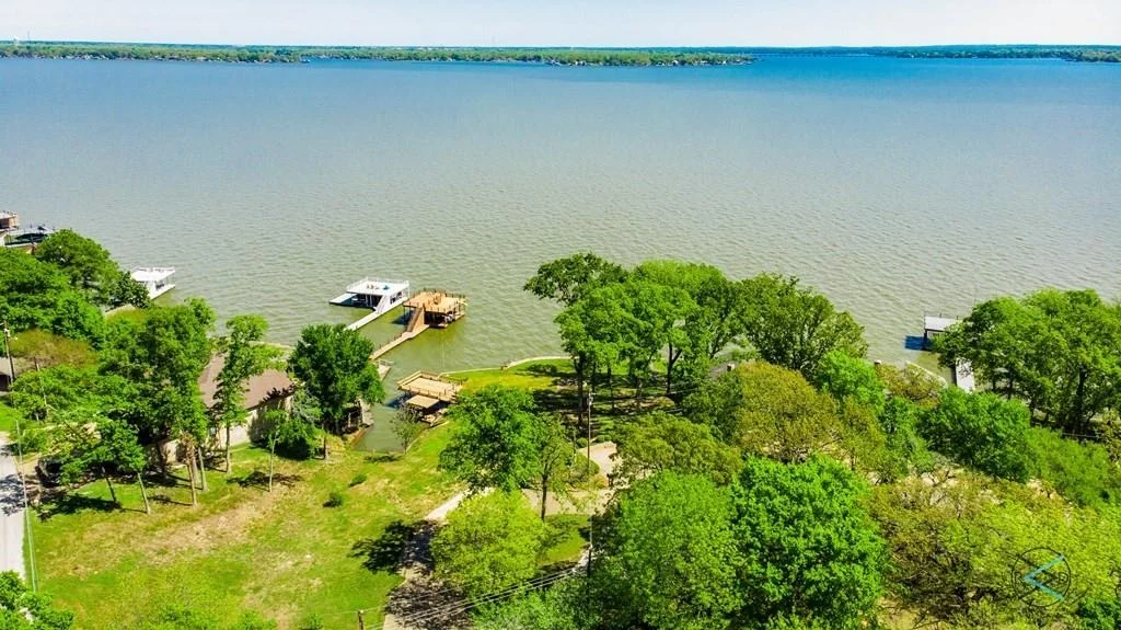 Photo of 433 Winding Shore Drive