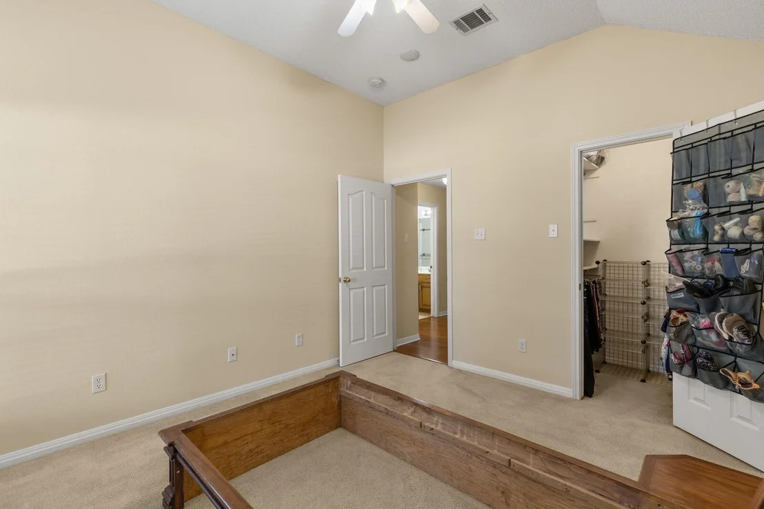 Photo of 2800 Comanche Trail