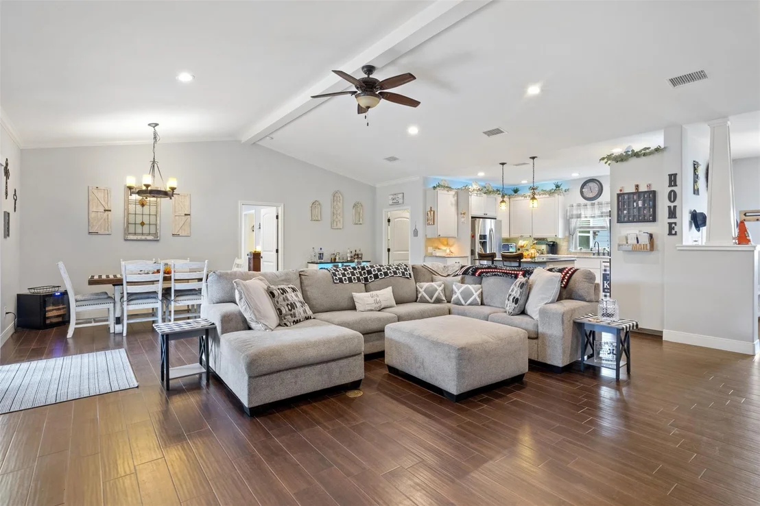 Photo of 141 Eagle Point Cove