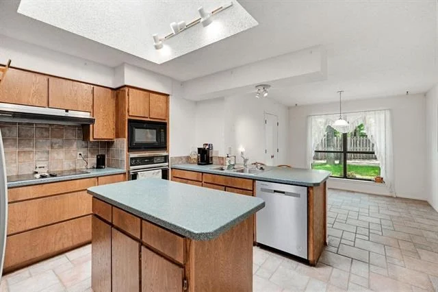 Photo of 2401 Oak Shadow Court