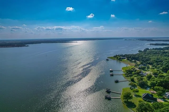 Photo of 626 Bay View Drive