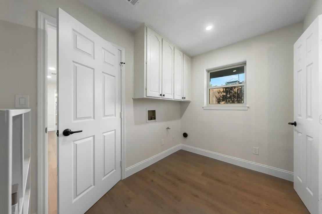 Photo of 2844 Hurstview Drive
