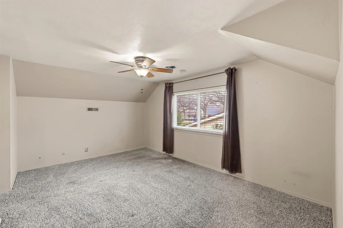 Photo of 806 Waggoner Drive
