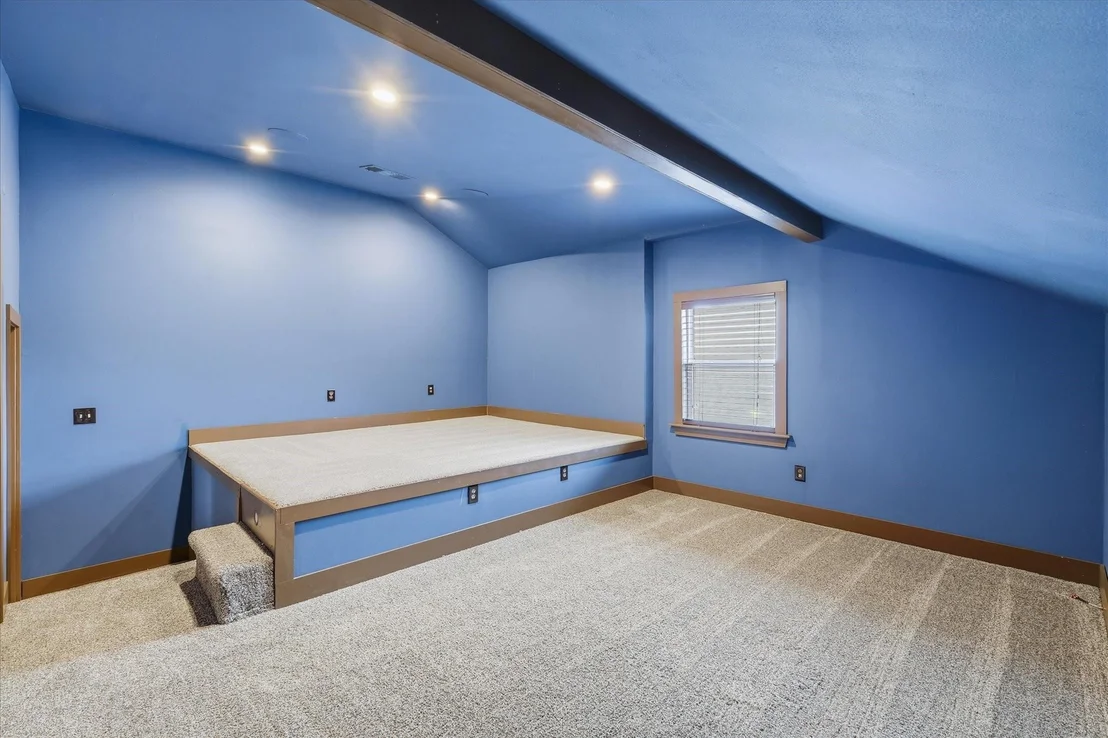 Photo of 5405 Parkplace Drive
