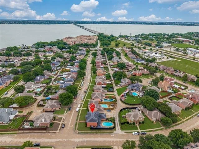 Photo of 9102 Barton Creek Drive