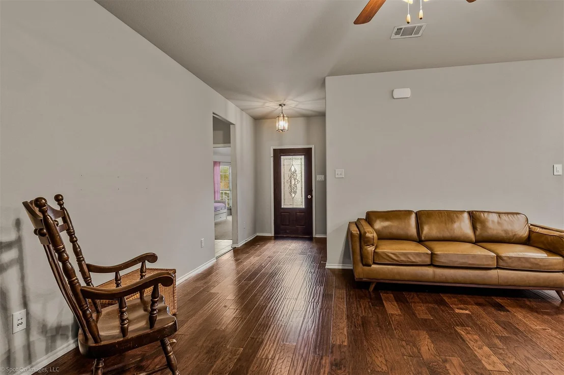 Photo of 2018 Sterling Gate Drive