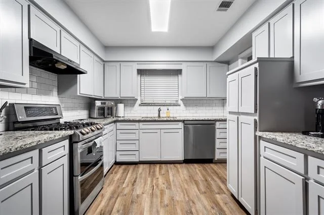 Photo of 2214 Valley Mill