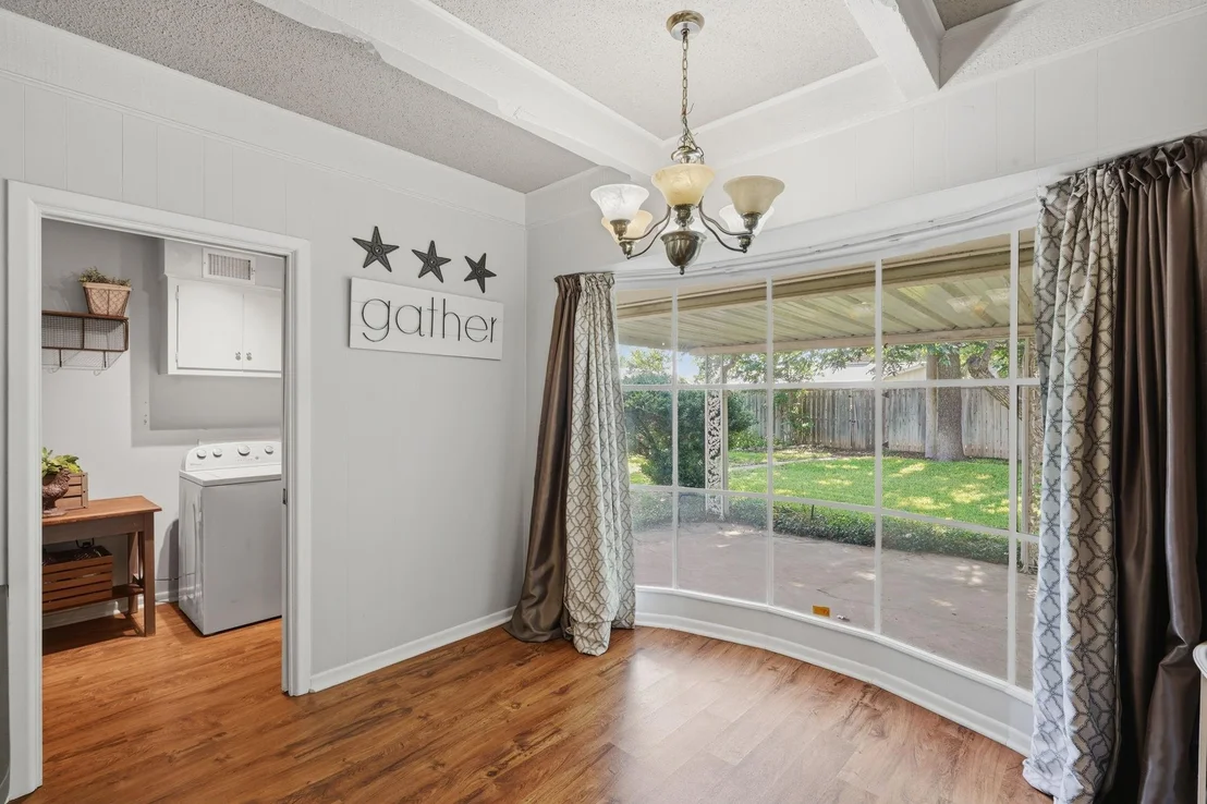 Photo of 858 Canyon Court