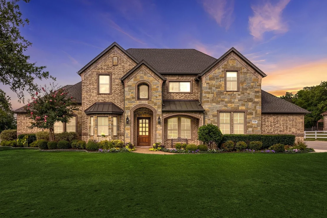Photo of 1228 Robin Drive