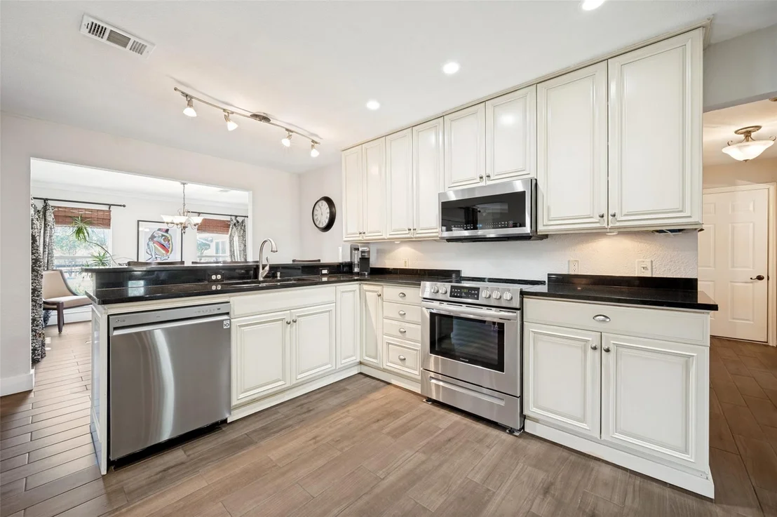 Photo of 6949 Freda Lane