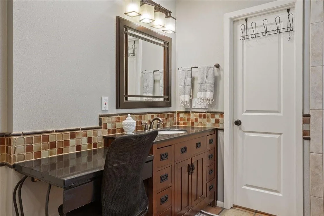 Photo of 2424 Richards Drive