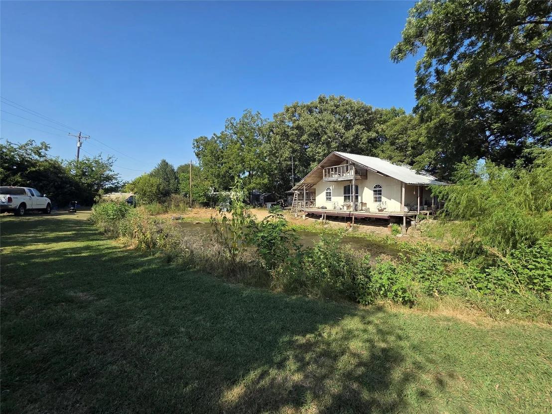 Photo of 2707 S State Highway 121 Highway S