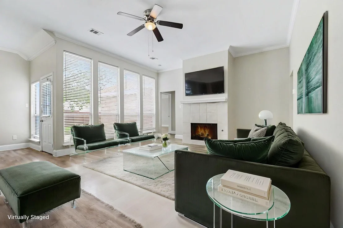 Photo of 9901 Queens Road