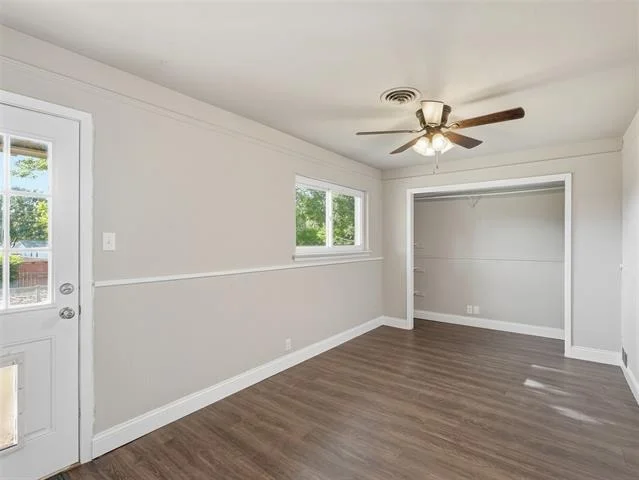 Photo of 825 Lee Drive