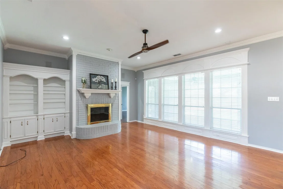 Photo of 1418 Kingwood Circle