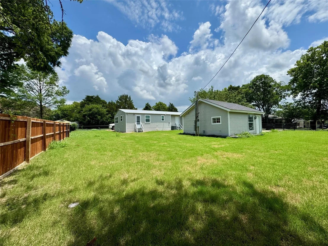 Photo of 5777 County Road 927