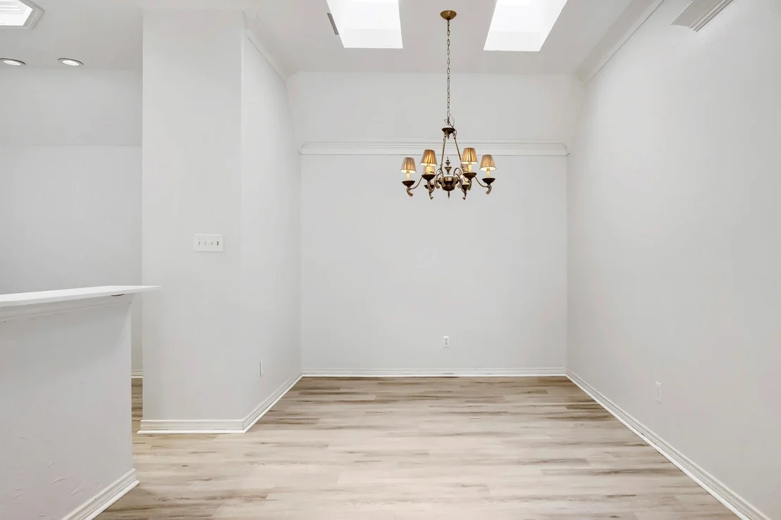 Photo of 8622 Forest Glen Drive